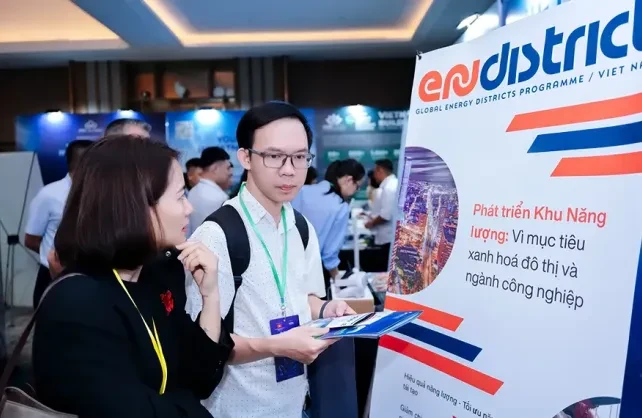 El Programa Global de Distritos Energéticos -GEDP- participó en la Cumbre de Parques Industriales de Viet Nam 2026, realizada en Hai Phong bajo el lema “Desarrollo de parques industriales de Vietnam en línea con los objetivos nacionales de crecimiento industrial”. El encuentro reunió a líderes de la industria, responsables de políticas públicas y actores del sector para abordar los desafíos y oportunidades del desarrollo de los parques industriales de Vietnam.